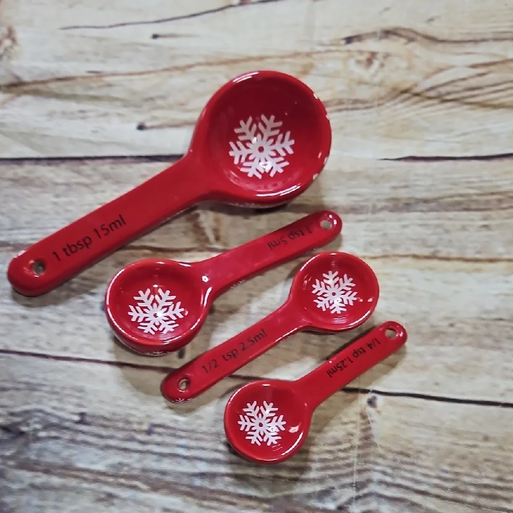 Red Snowflake Christmas Holiday Measuring Spoons